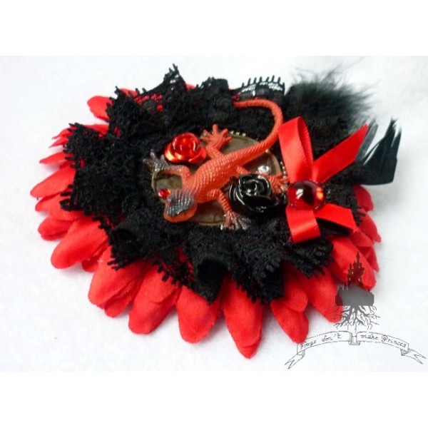 The Venomous Hair Clip Fascinator_Hair _5.jpg
